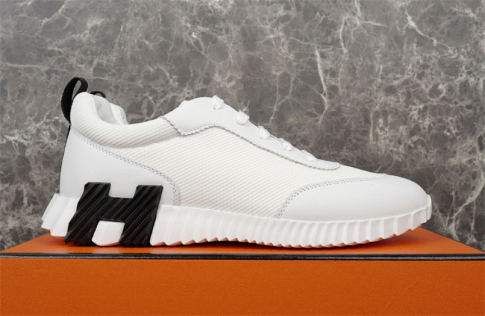 H**me5 Sneaker