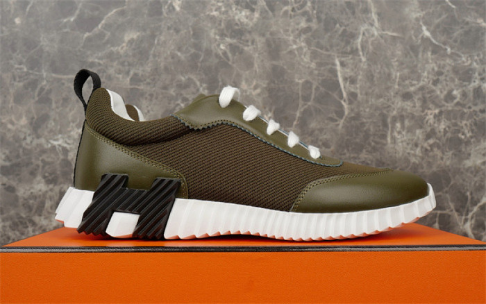 H**me5 Sneaker