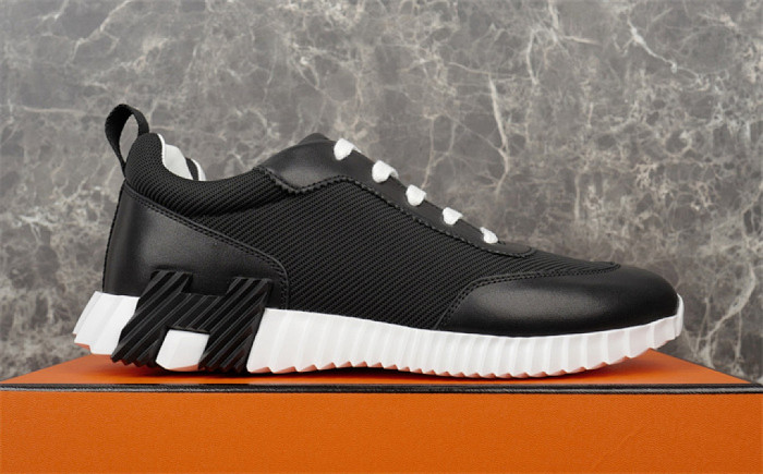 H**me5 Sneaker
