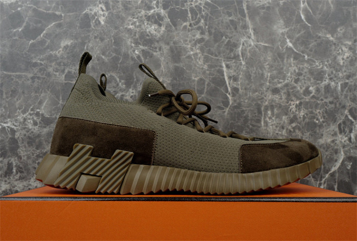 H**me5 Sneaker