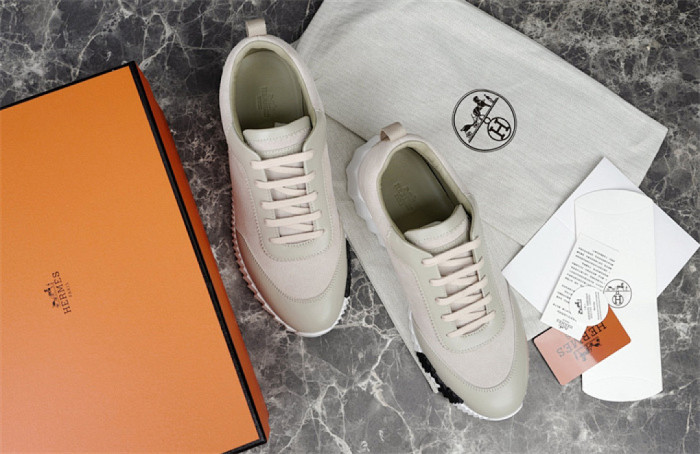 H**me5 Sneaker