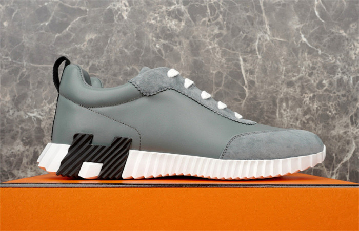 H**me5 Sneaker