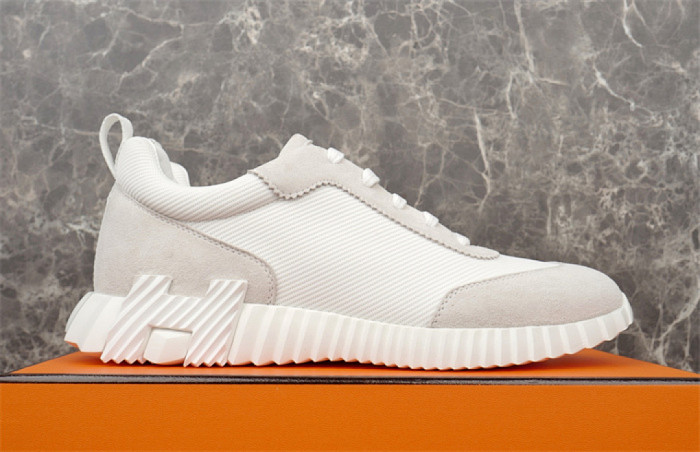 H**me5 Sneaker