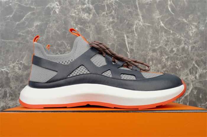 H**me5 Sneaker