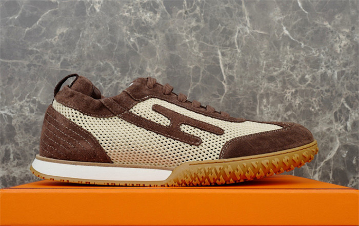 H**me5 Sneaker