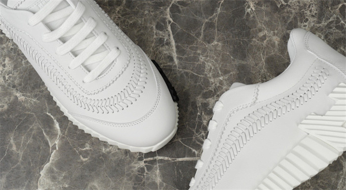 H**me5 Sneaker