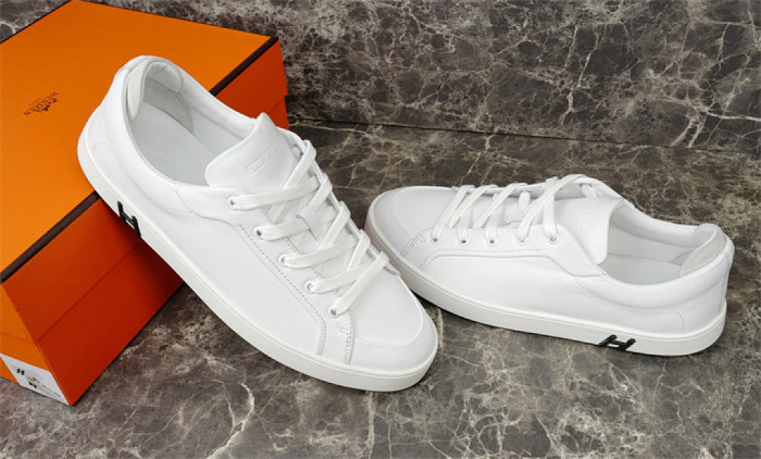H**me5 Sneaker