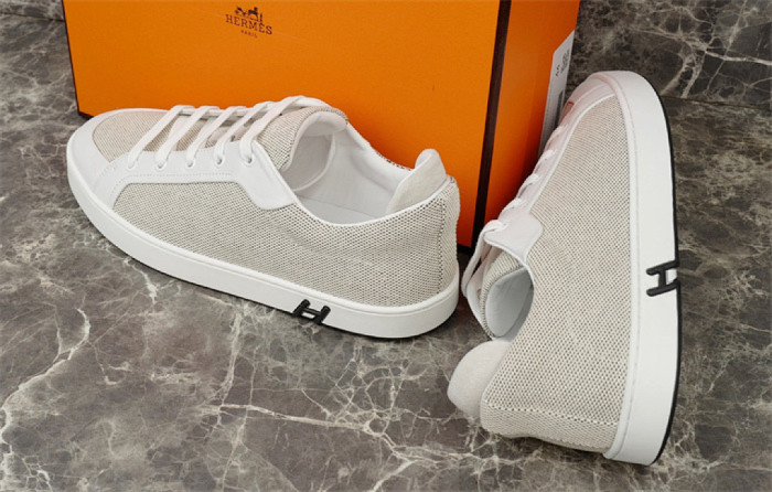 H**me5 Sneaker