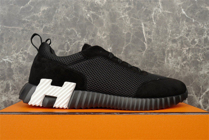 H**me5 Sneaker