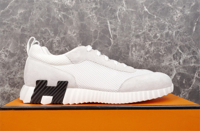 H**me5 Sneaker