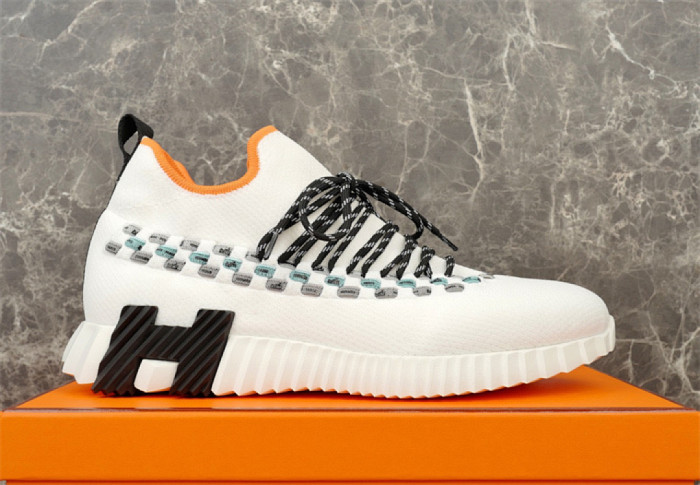 H**me5 Sneaker