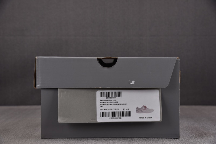 BLCG Hamptons Worn-out Sneaker 841765 WHPLY 9160