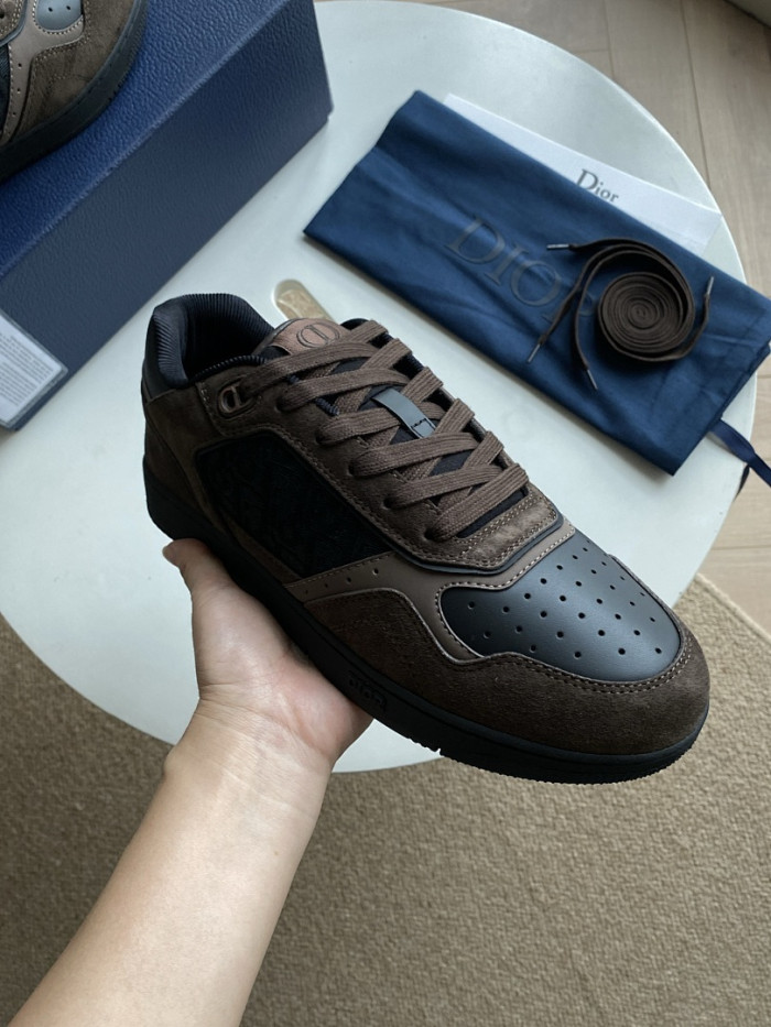 D10R B27 Sneaker