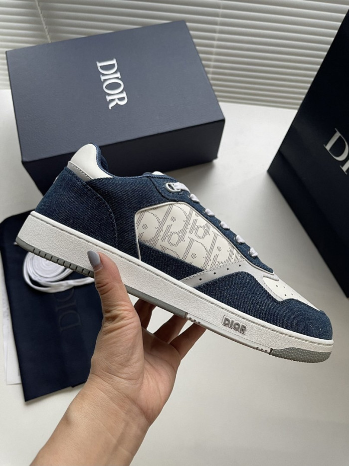 D10R B27 Sneaker