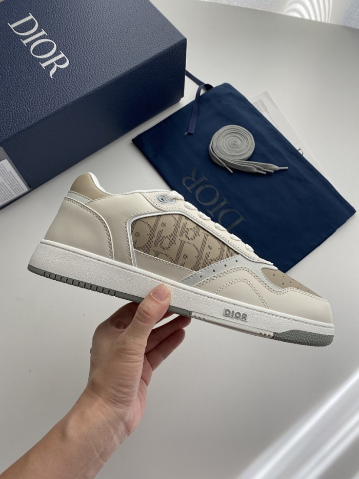 D10R B27 Sneaker