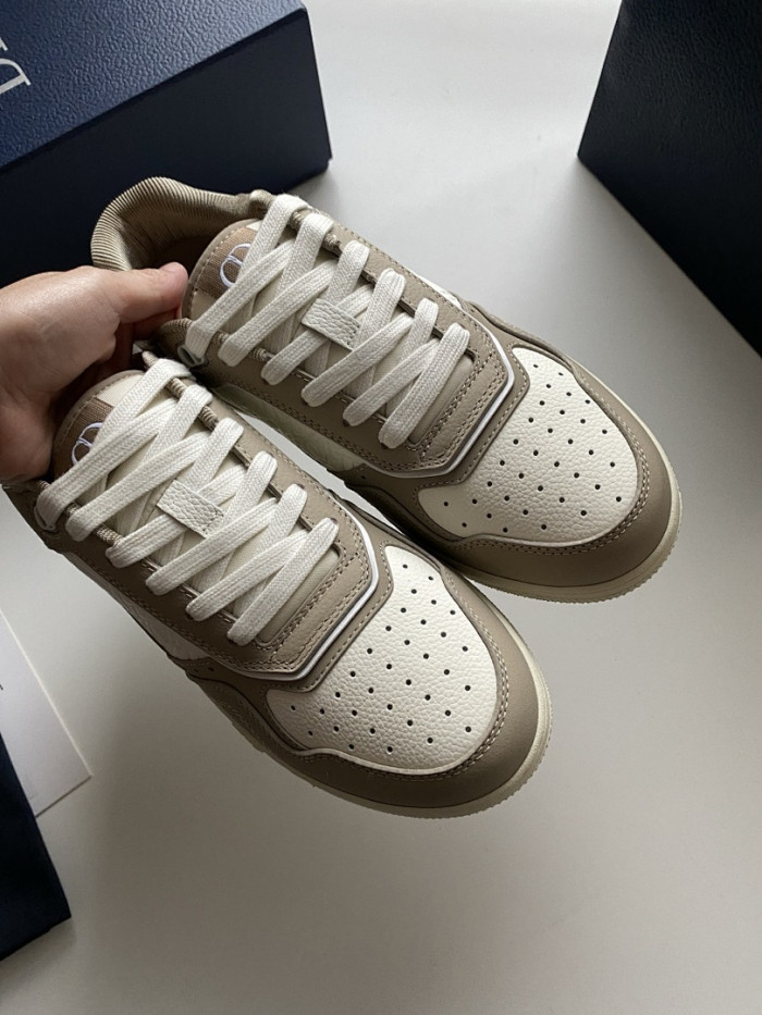 D10R B27 Sneaker
