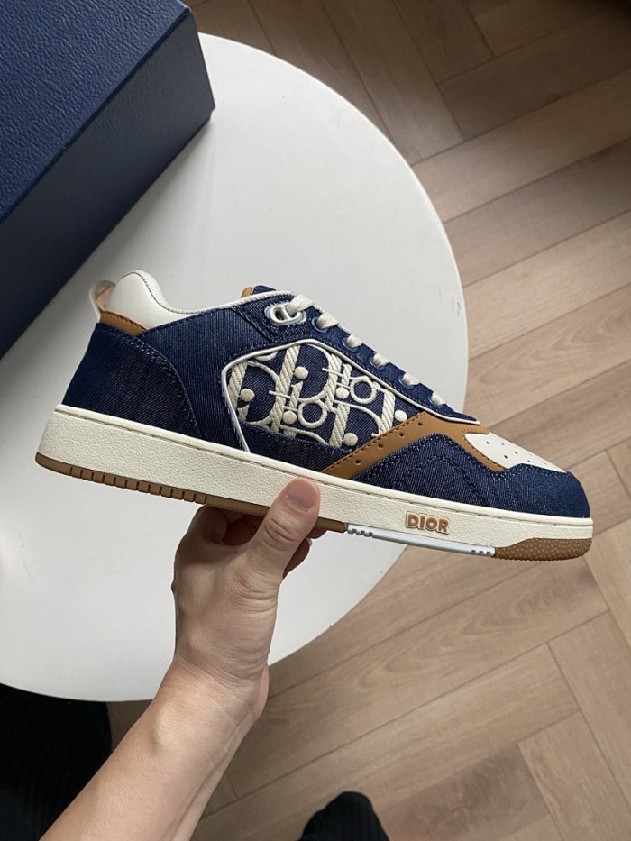 D10R B27 Sneaker