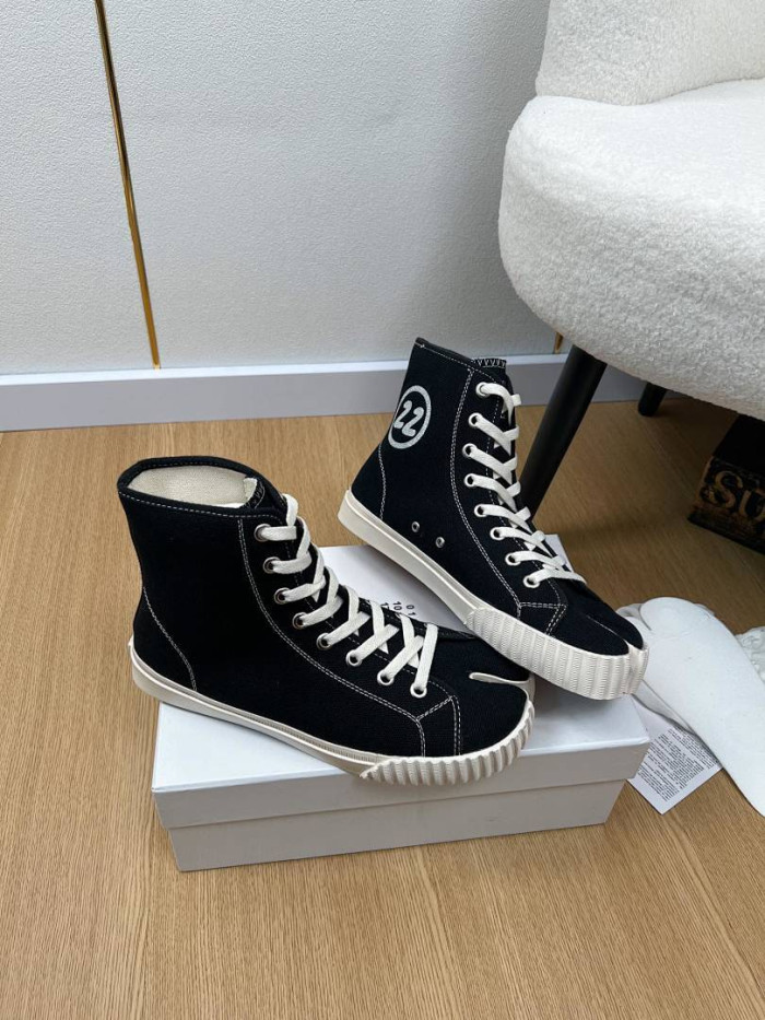 Ma1s0n Marg*e1a Tabi High Top
