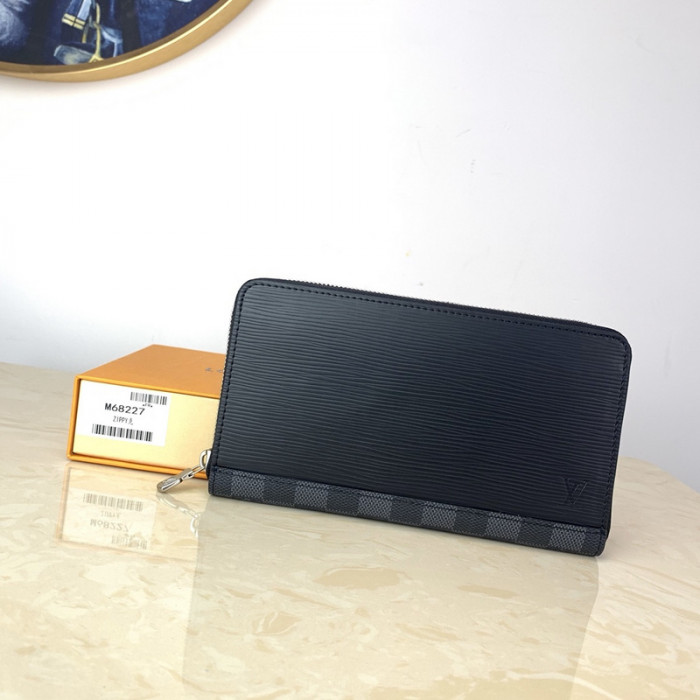 lou1su1tt Wallet 21*11.5*2CM