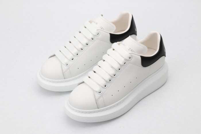 MQ Sneakers