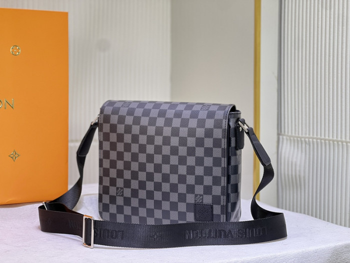 Lou1su1tt BAG