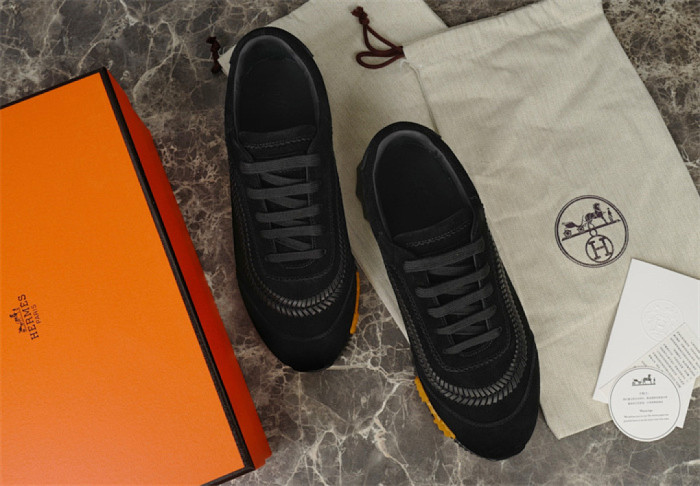 H**me5 Sneaker