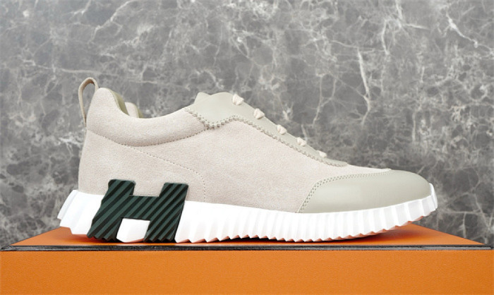 H**me5 Sneaker