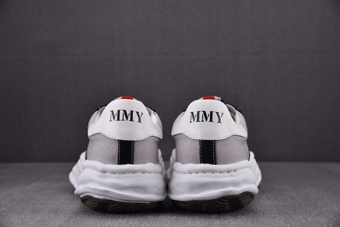Ma1s0n MIHARA YASUHIRO SNEAKER