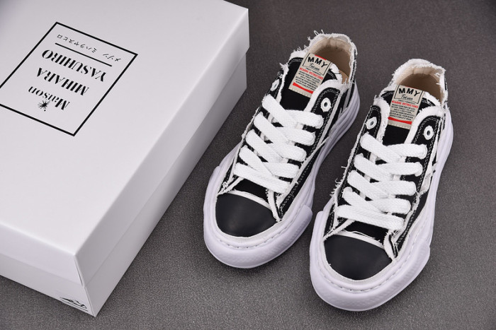 Ma1s0n MIHARA YASUHIRO SNEAKER