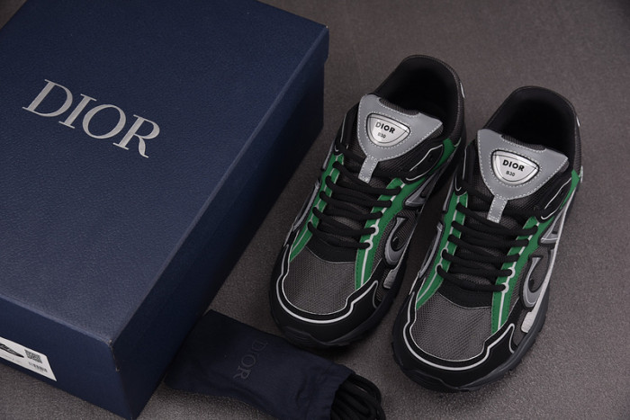 D10R B30 SNEAKER