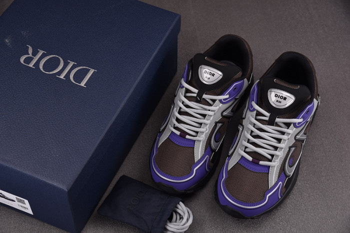 D10R B30 SNEAKER
