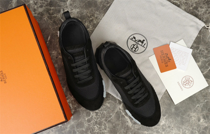 H**me5 Sneaker