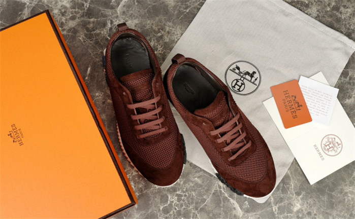 H**me5 Sneaker