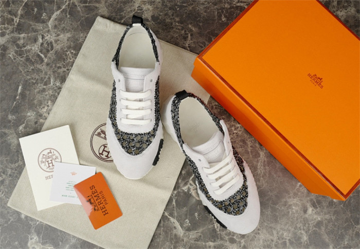 H**me5 Sneaker