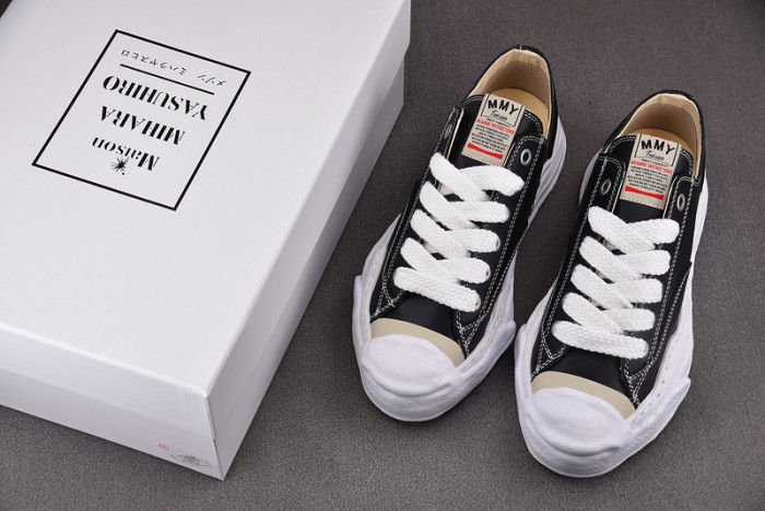 Ma1s0n MIHARA YASUHIRO SNEAKER