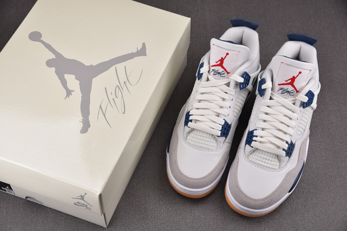 Air Jordan 4 Retro SB Navy DR5415-100