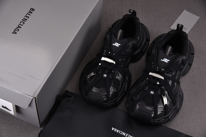 BLCG 3XL SNEAKER 825601 W3XCH 1000