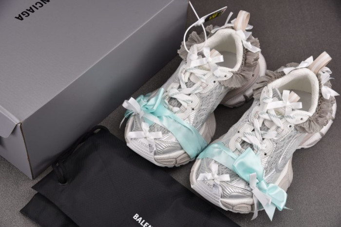 BLCG 3XL SNEAKER 932994 WTSAX 0210