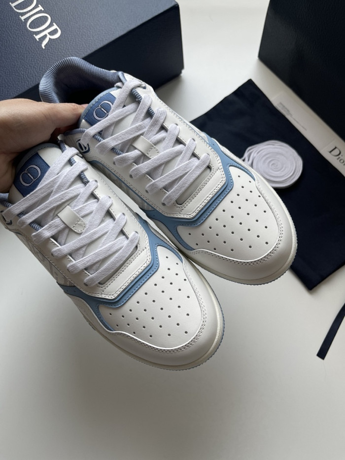 D10R B27 Sneaker