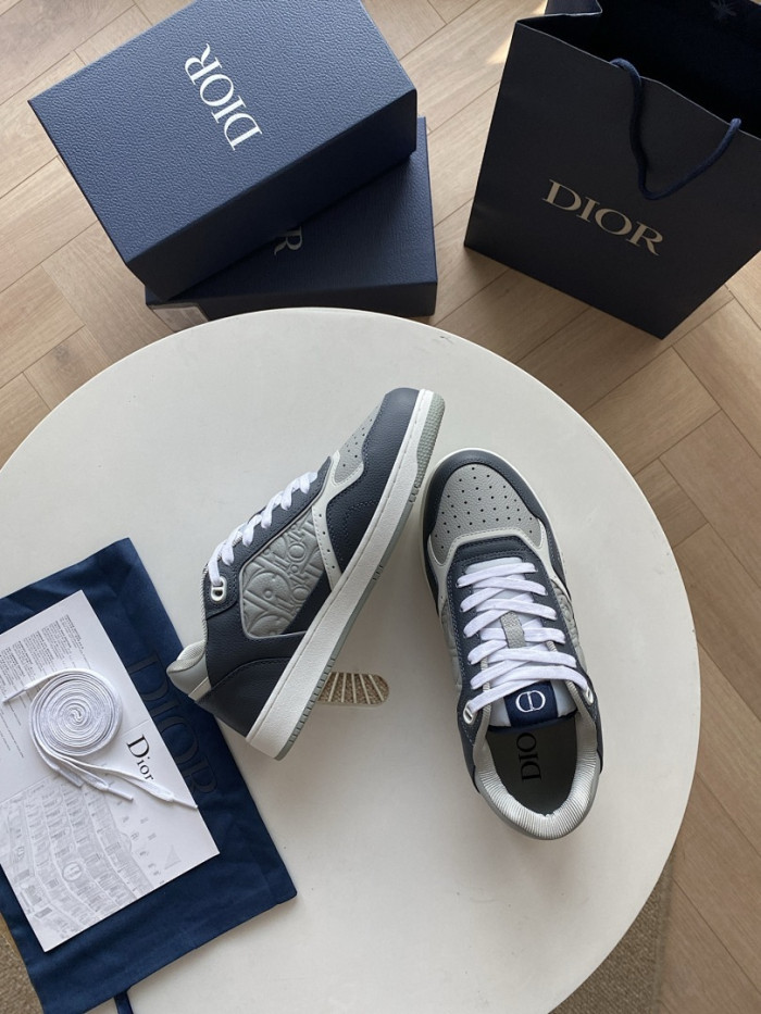 D10R B27 Sneaker