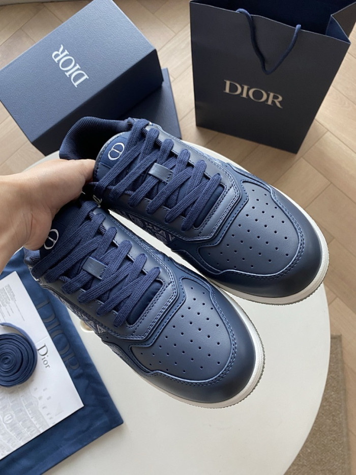 D10R B27 Sneaker