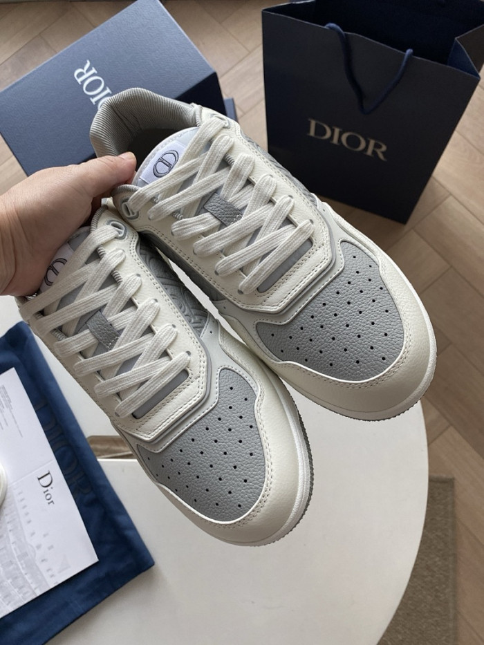 D10R B27 Sneaker