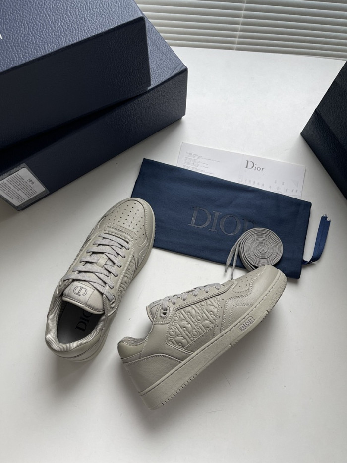 D10R B27 Sneaker