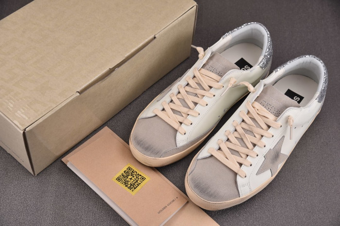 GGDB Low-Top Shoes