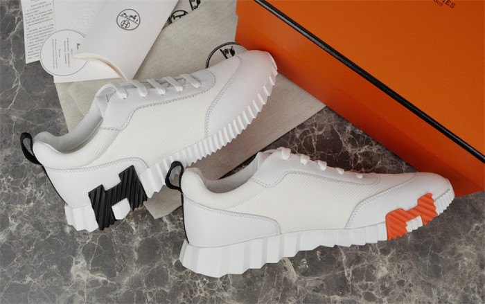 H**me5 Sneaker