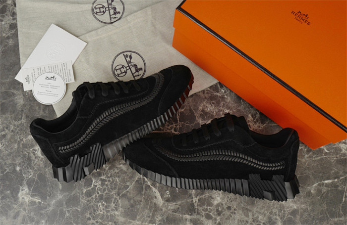 H**me5 Sneaker