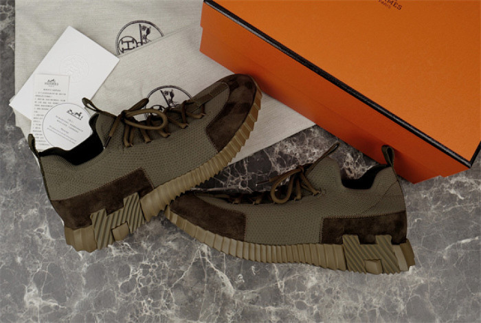H**me5 Sneaker