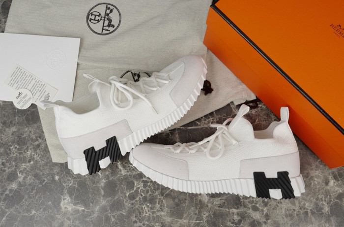 H**me5 Sneaker