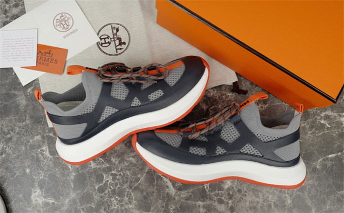H**me5 Sneaker
