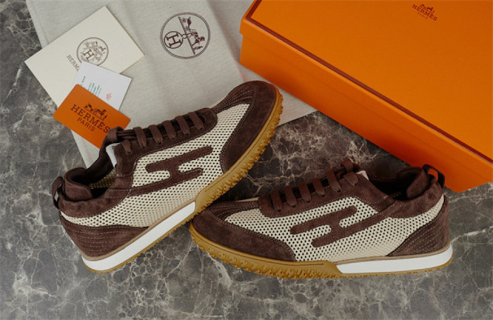 H**me5 Sneaker